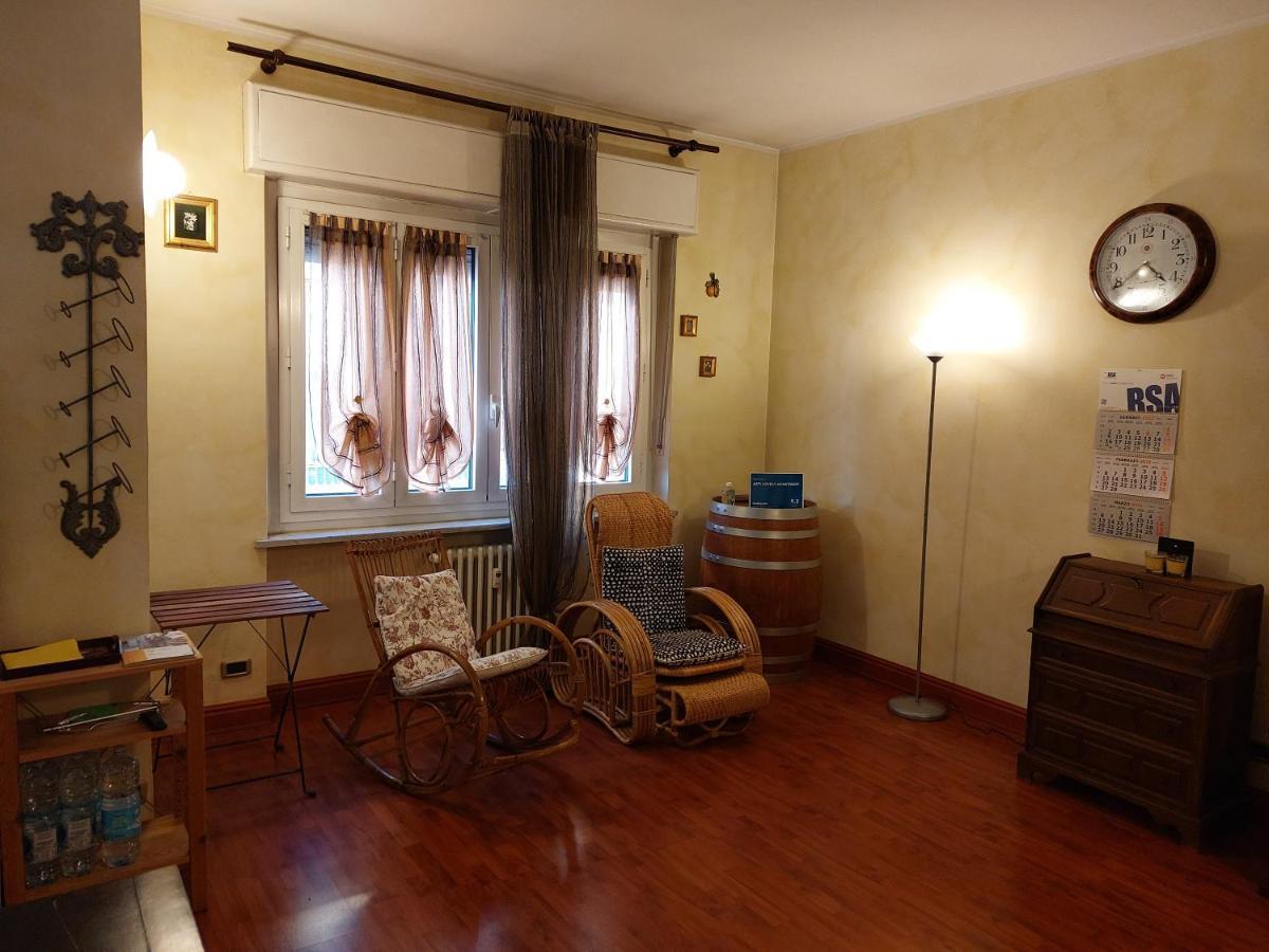 Asti Lovely Apartment Exterior photo